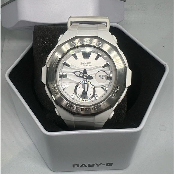 Casio Gshock baby-g watch. New with box and papers. Model BGA220-7A - Picture 1 of 7